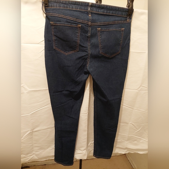 Old Navy Women's Super Skinny Mid-Rise 14  Regular Size Dark Navy Blue Jeans - Picture 8 of 9